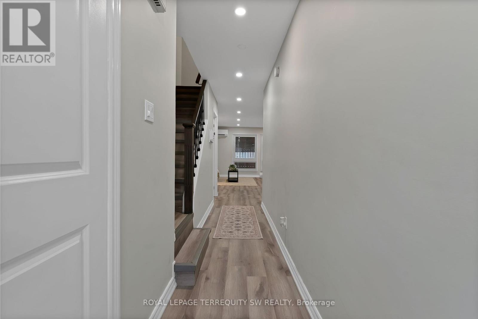158 Woody Vine Way, Toronto, Ontario  M2J 4H6 - Photo 6 - C12385337