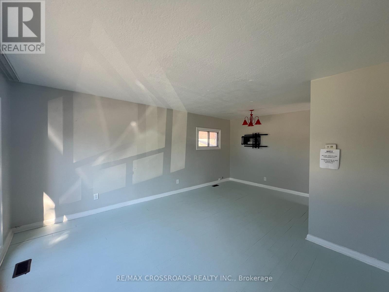 6 Seminole Avenue, Toronto, Ontario  M1J 1M9 - Photo 2 - E12385345