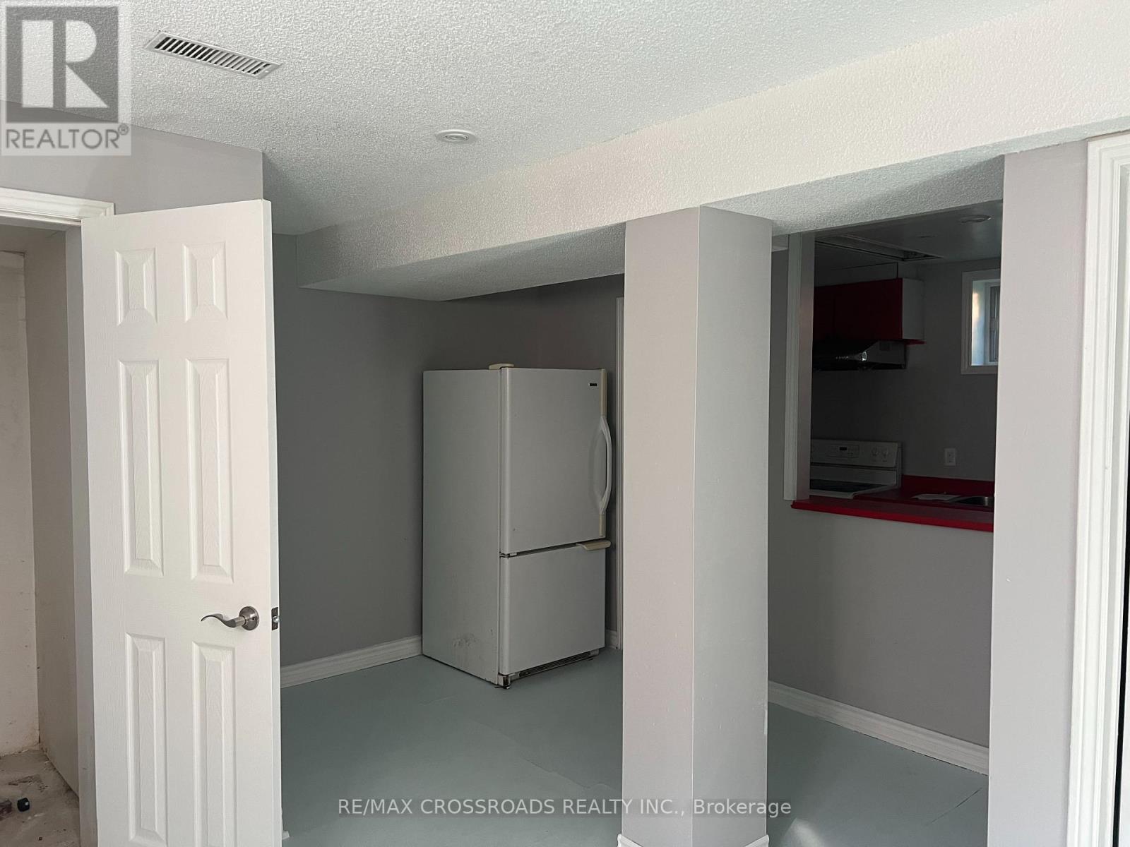 6 Seminole Avenue, Toronto, Ontario  M1J 1M9 - Photo 9 - E12385345