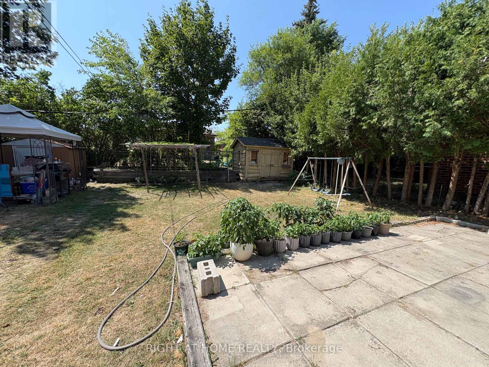 932 Midland Avenue, Toronto, Ontario  M1K 4G3 - Photo 4 - E12385393