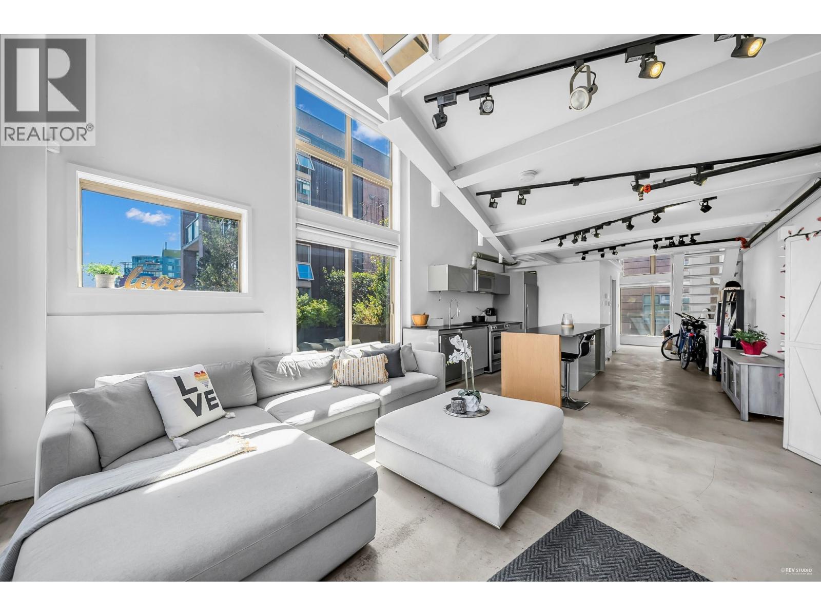 404 1529 W 6th Avenue, Vancouver, British Columbia  V6J 1R1 - Photo 3 - R3026347