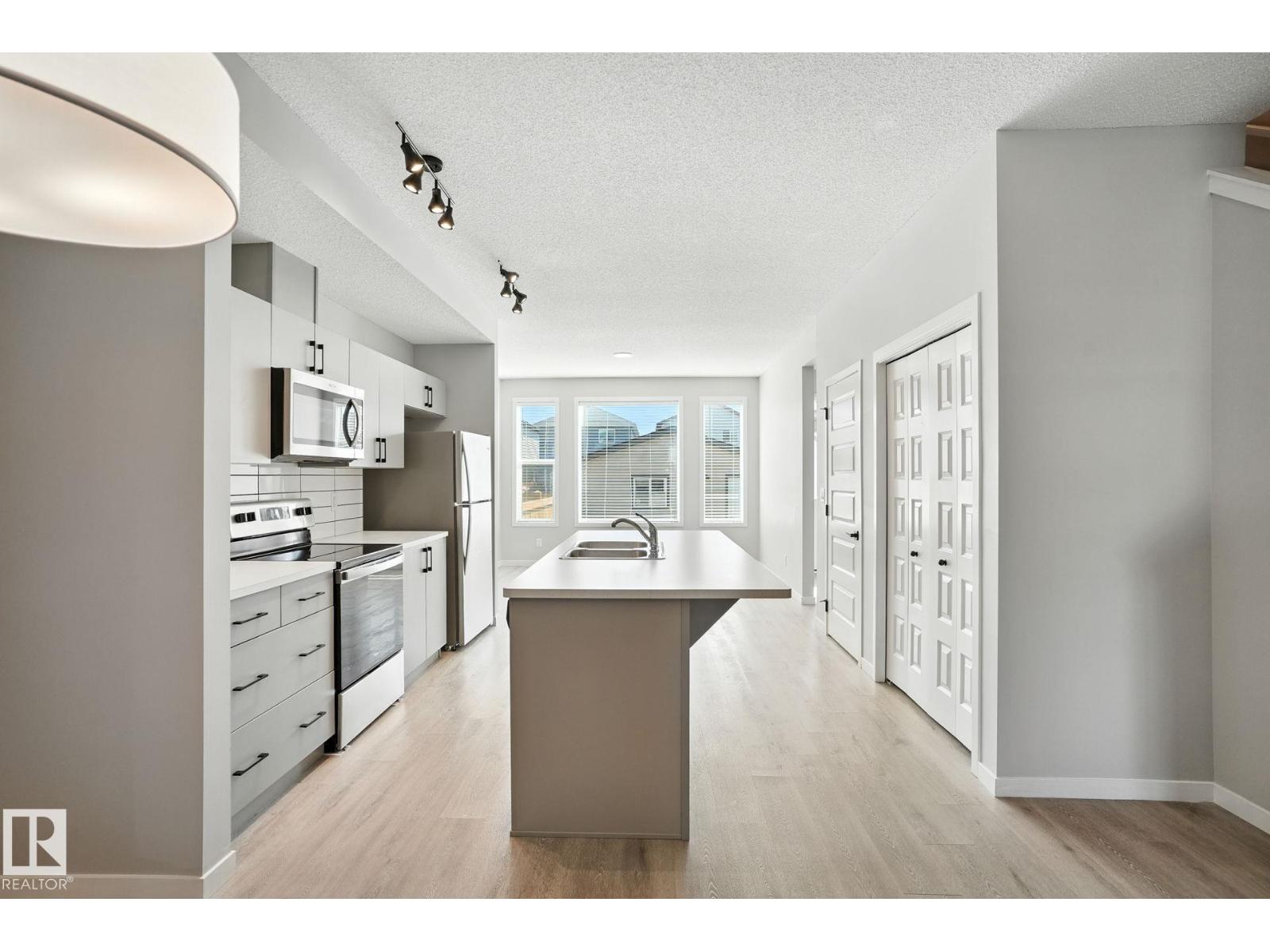 1931 160 St Sw, Edmonton, Alberta  T6W 4X6 - Photo 9 - E4456435
