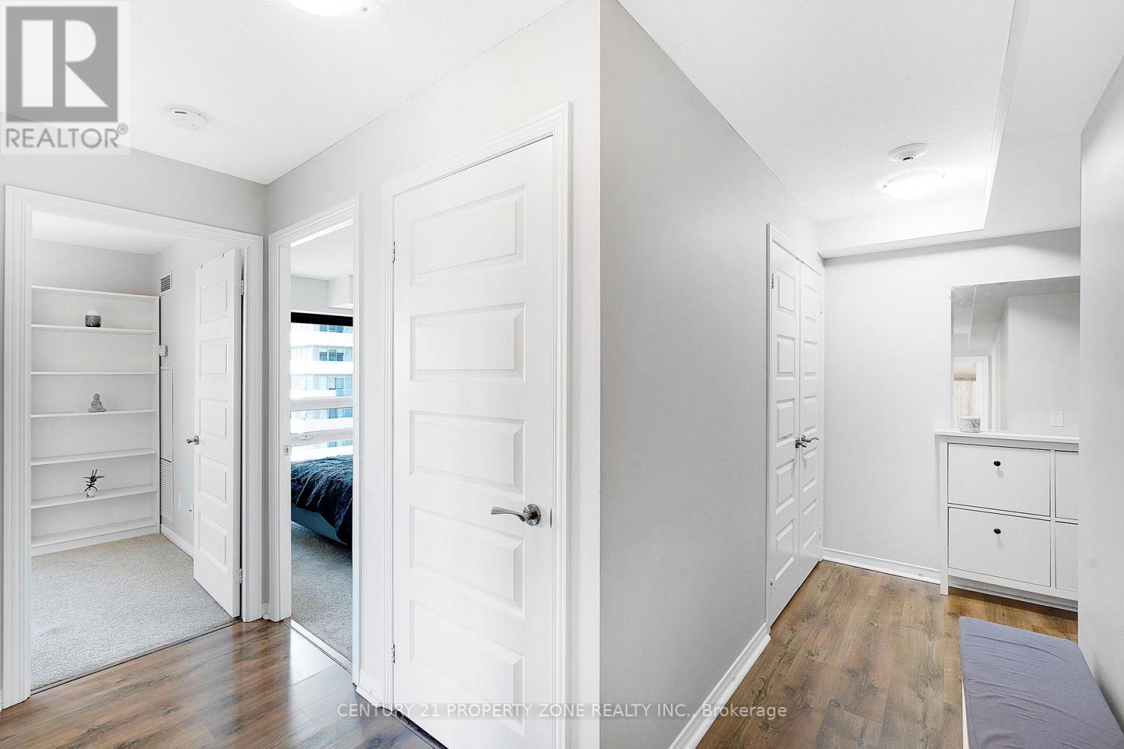 1804 - 215 Queen Street E, Brampton, Ontario  L6W 0A9 - Photo 19 - W12369701
