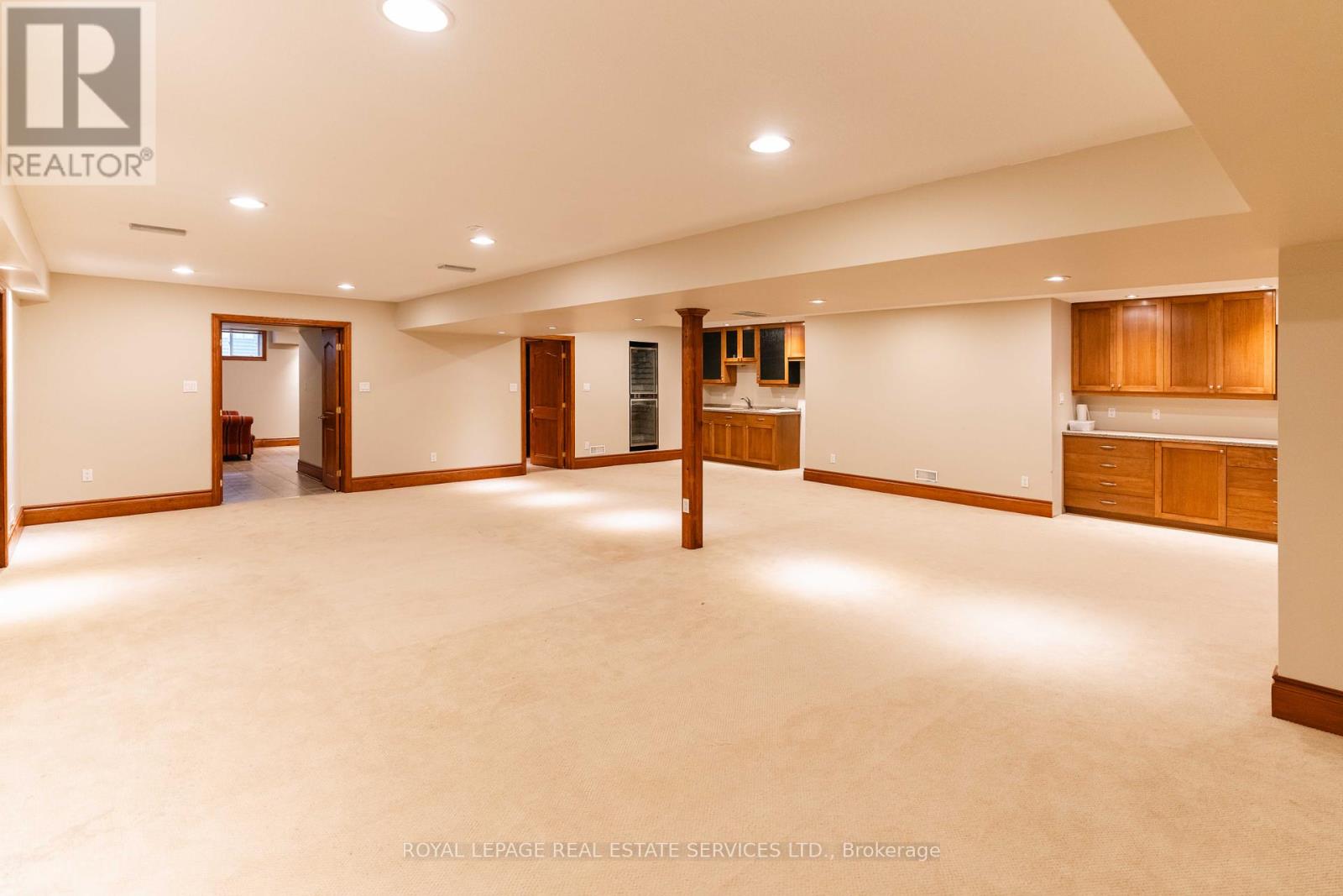 238 Wilderness Drive, Hamilton, Ontario  L9G 4S3 - Photo 46 - X12344482