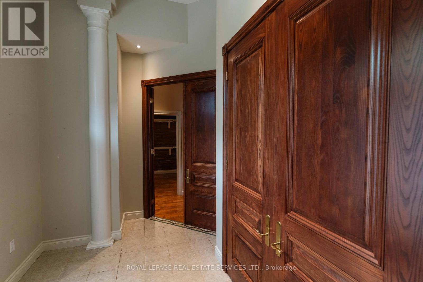 238 Wilderness Drive, Hamilton, Ontario  L9G 4S3 - Photo 10 - X12344482