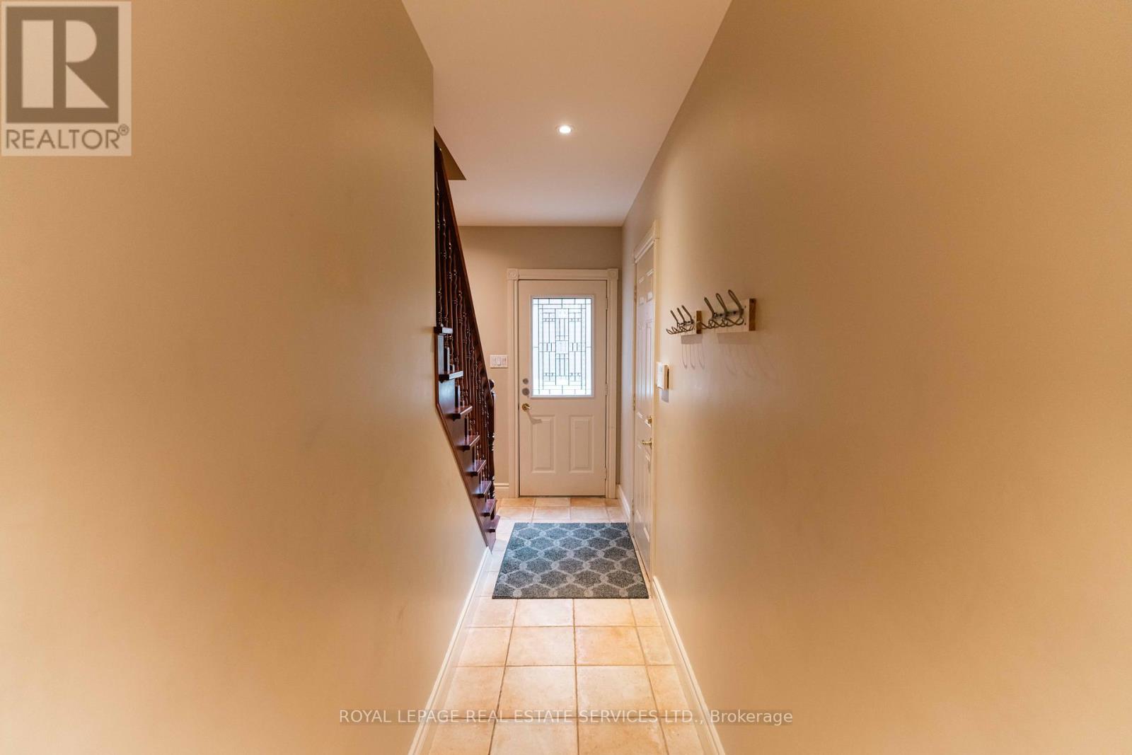 238 Wilderness Drive, Hamilton, Ontario  L9G 4S3 - Photo 38 - X12344482