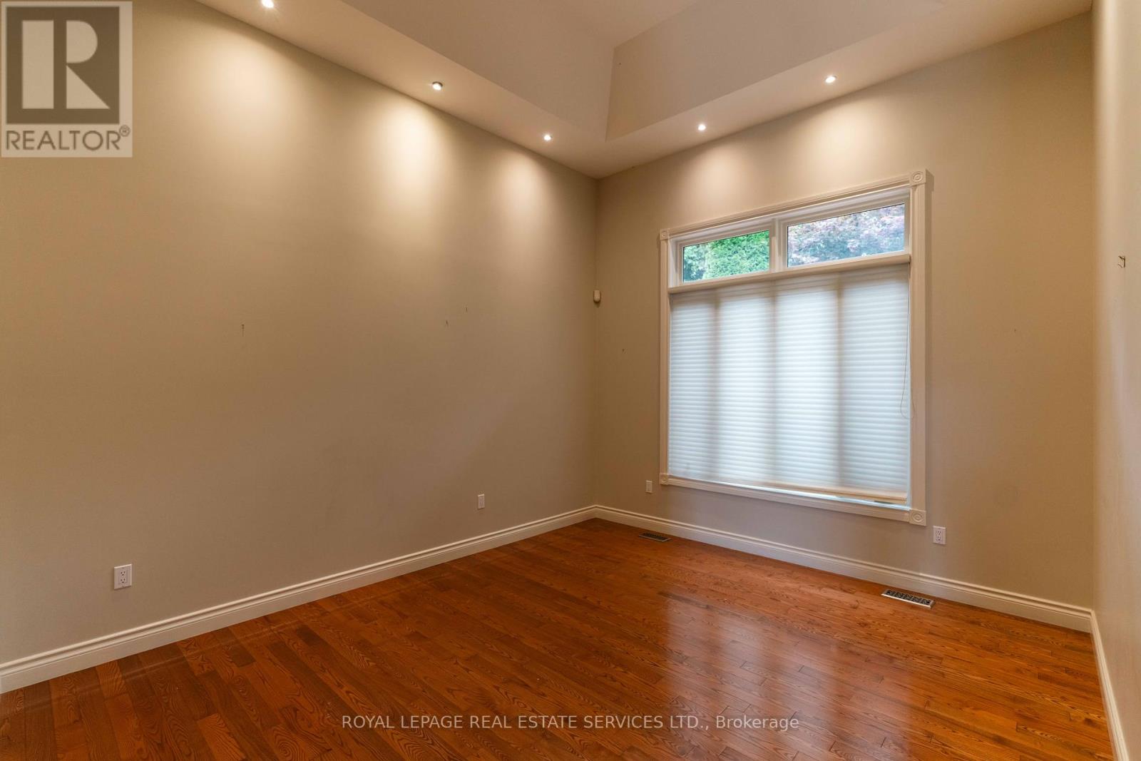 238 Wilderness Drive, Hamilton, Ontario  L9G 4S3 - Photo 6 - X12344482