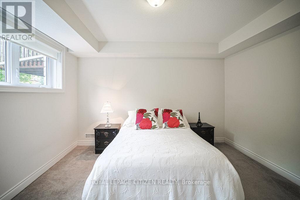 19 Westmount Drive, New Tecumseth, Ontario  L9R 0P5 - Photo 33 - N12385323