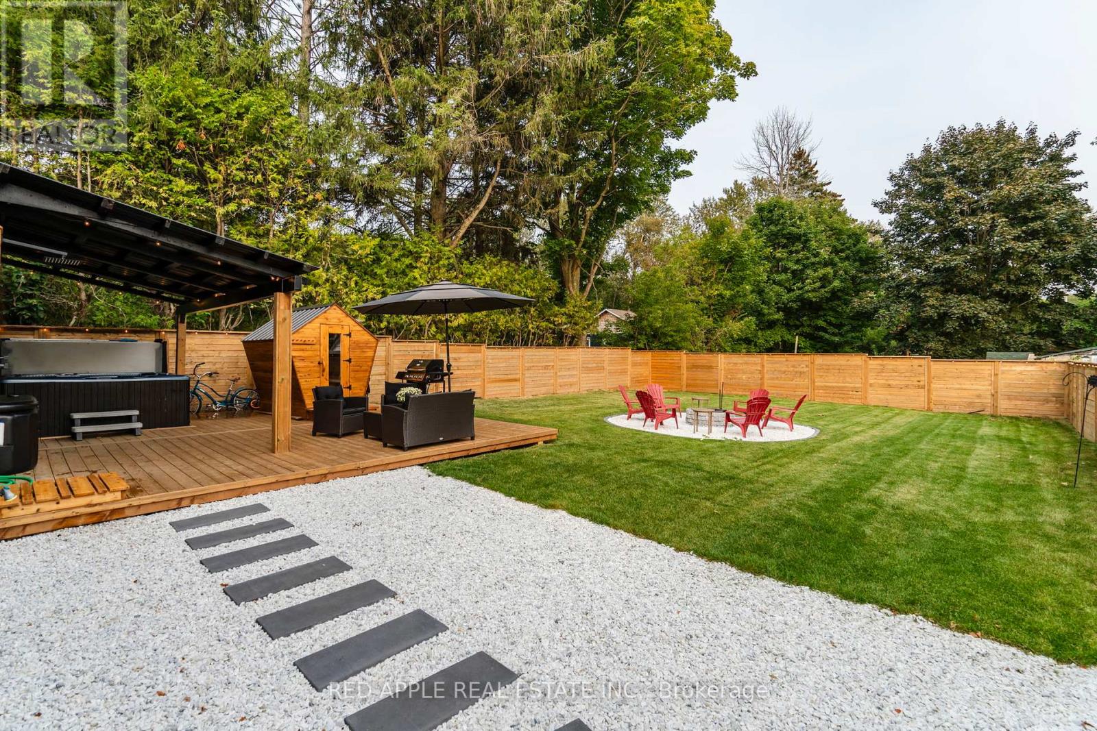 205 Hoyt Avenue, Tay (Victoria Harbour), Ontario  L0K 2A0 - Photo 39 - S12385271