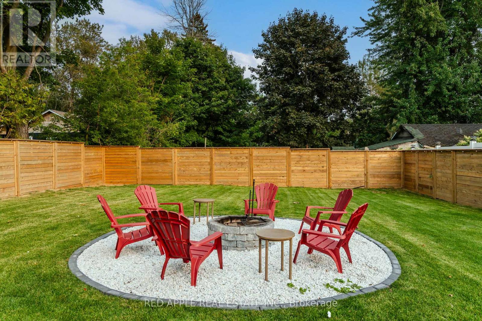 205 Hoyt Avenue, Tay (Victoria Harbour), Ontario  L0K 2A0 - Photo 46 - S12385271