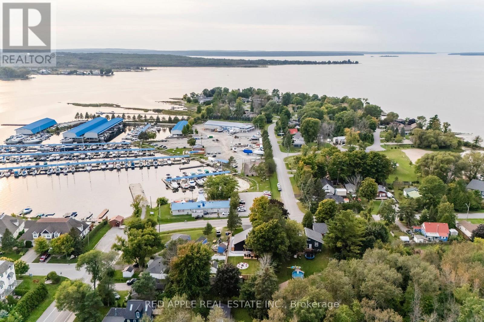 205 Hoyt Avenue, Tay (Victoria Harbour), Ontario  L0K 2A0 - Photo 48 - S12385271
