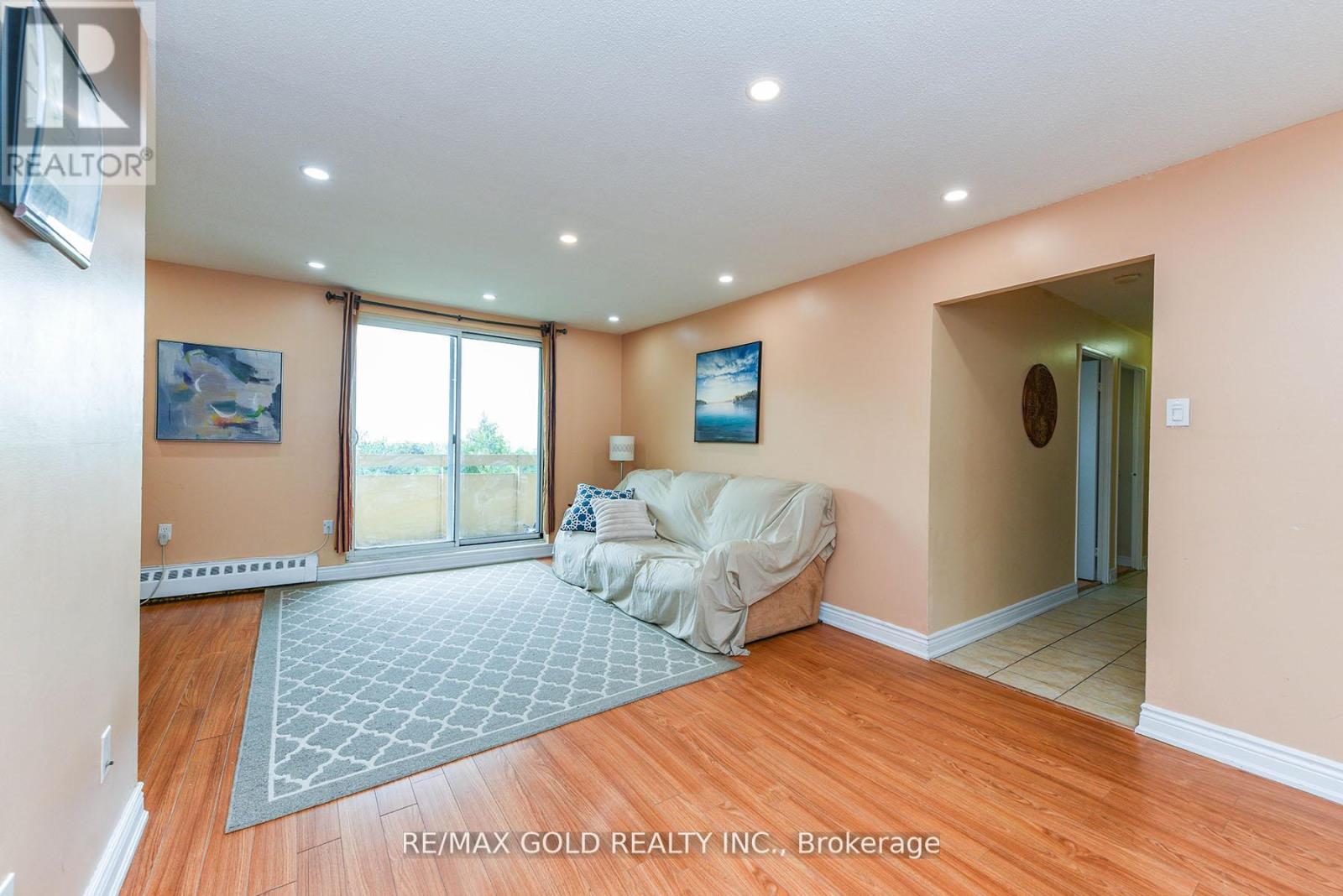 605 - 3555 Derry Road E, Mississauga (Malton), Ontario  L4T 1B2 - Photo 14 - W12385282