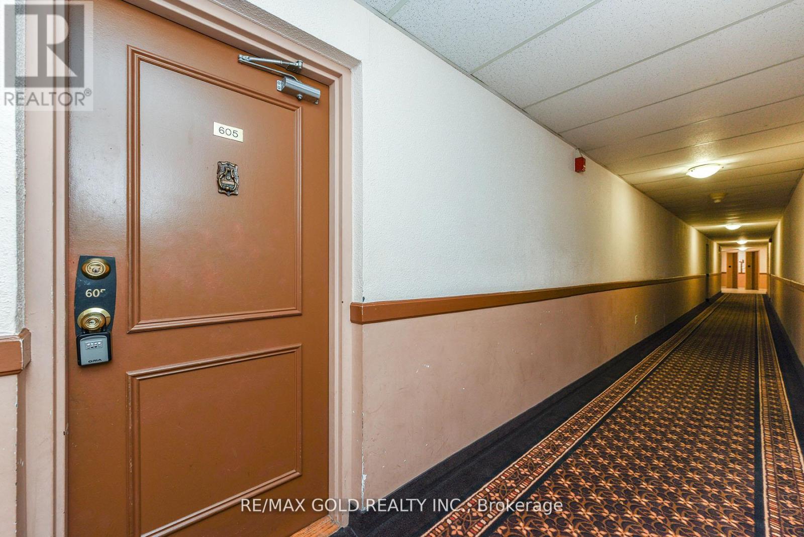 605 - 3555 Derry Road E, Mississauga (Malton), Ontario  L4T 1B2 - Photo 5 - W12385282