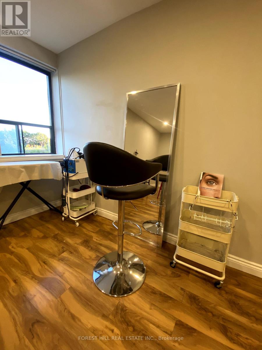 202 - 16 Northwestern Avenue, Toronto, Ontario  M6M 5E5 - Photo 10 - W12385307