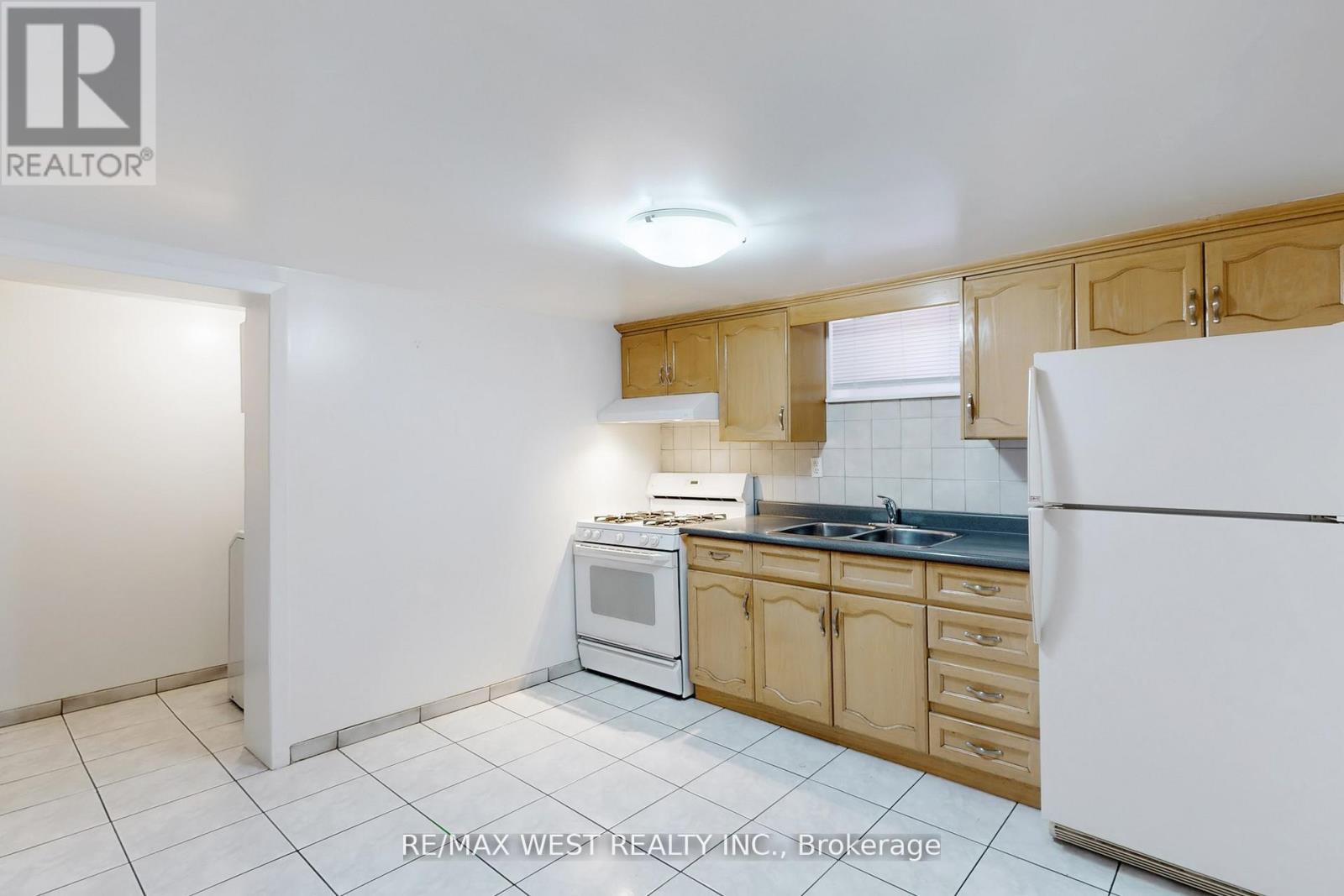 304 Concord Avenue, Toronto, Ontario  M6H 2P6 - Photo 39 - W12385315