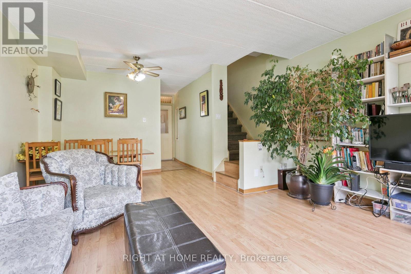 161 - 180 Mississ Vly Boulevard, Mississauga, Ontario  L5A 3M2 - Photo 12 - W12385318