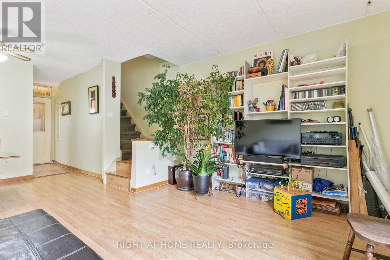 161 - 180 Mississ Vly Boulevard, Mississauga, Ontario  L5A 3M2 - Photo 13 - W12385318