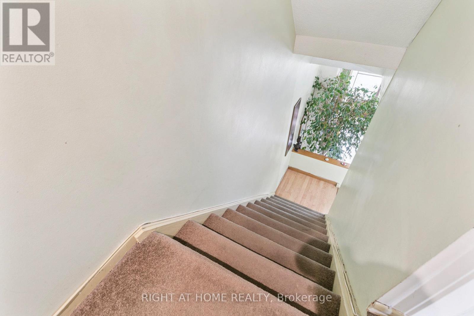 161 - 180 Mississ Vly Boulevard, Mississauga, Ontario  L5A 3M2 - Photo 14 - W12385318