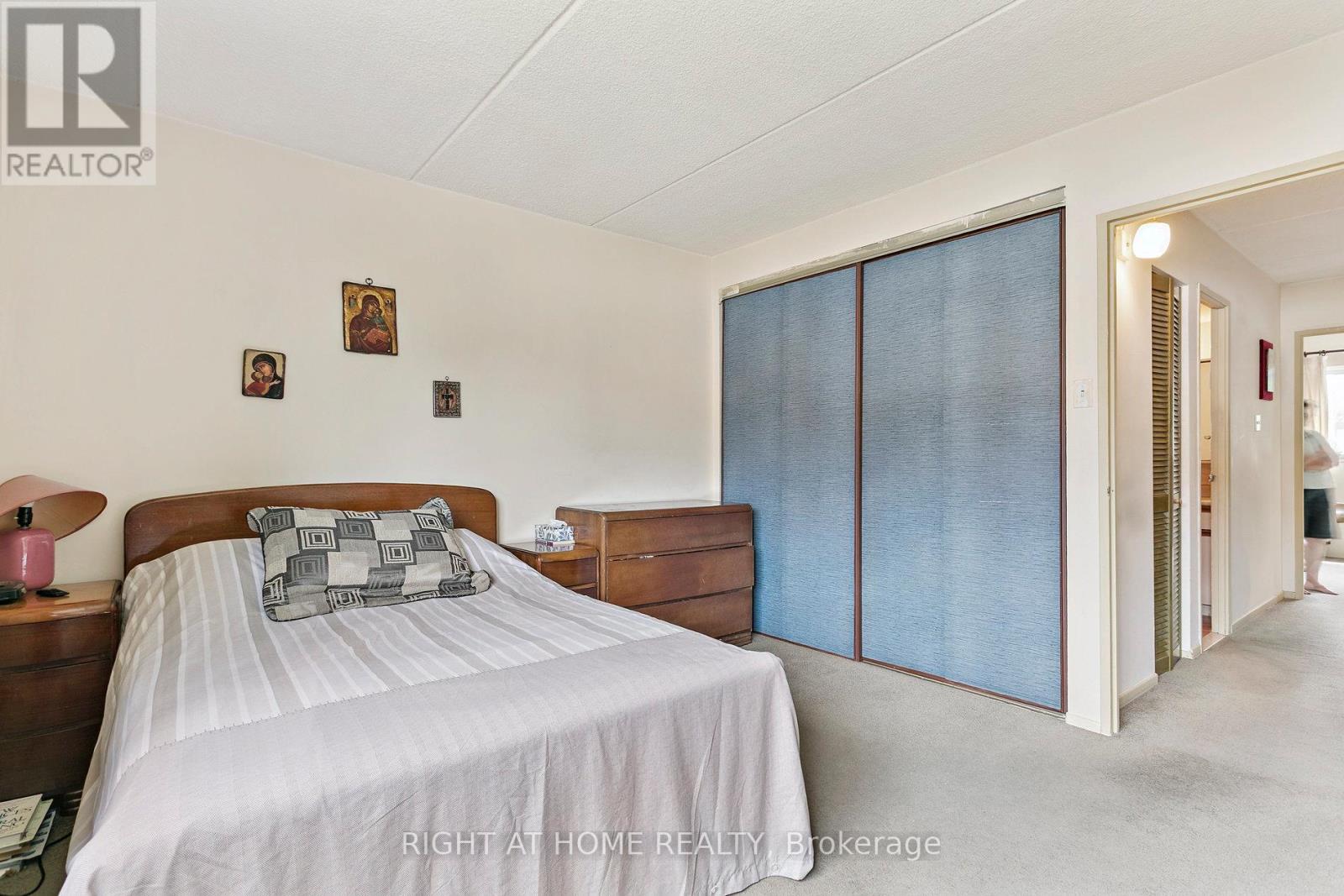 161 - 180 Mississ Vly Boulevard, Mississauga, Ontario  L5A 3M2 - Photo 19 - W12385318