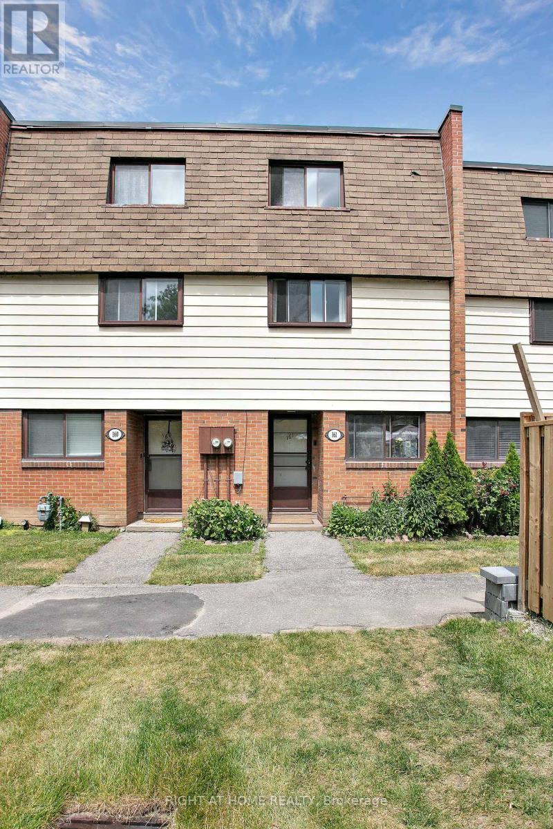161 - 180 Mississ Vly Boulevard, Mississauga, Ontario  L5A 3M2 - Photo 2 - W12385318