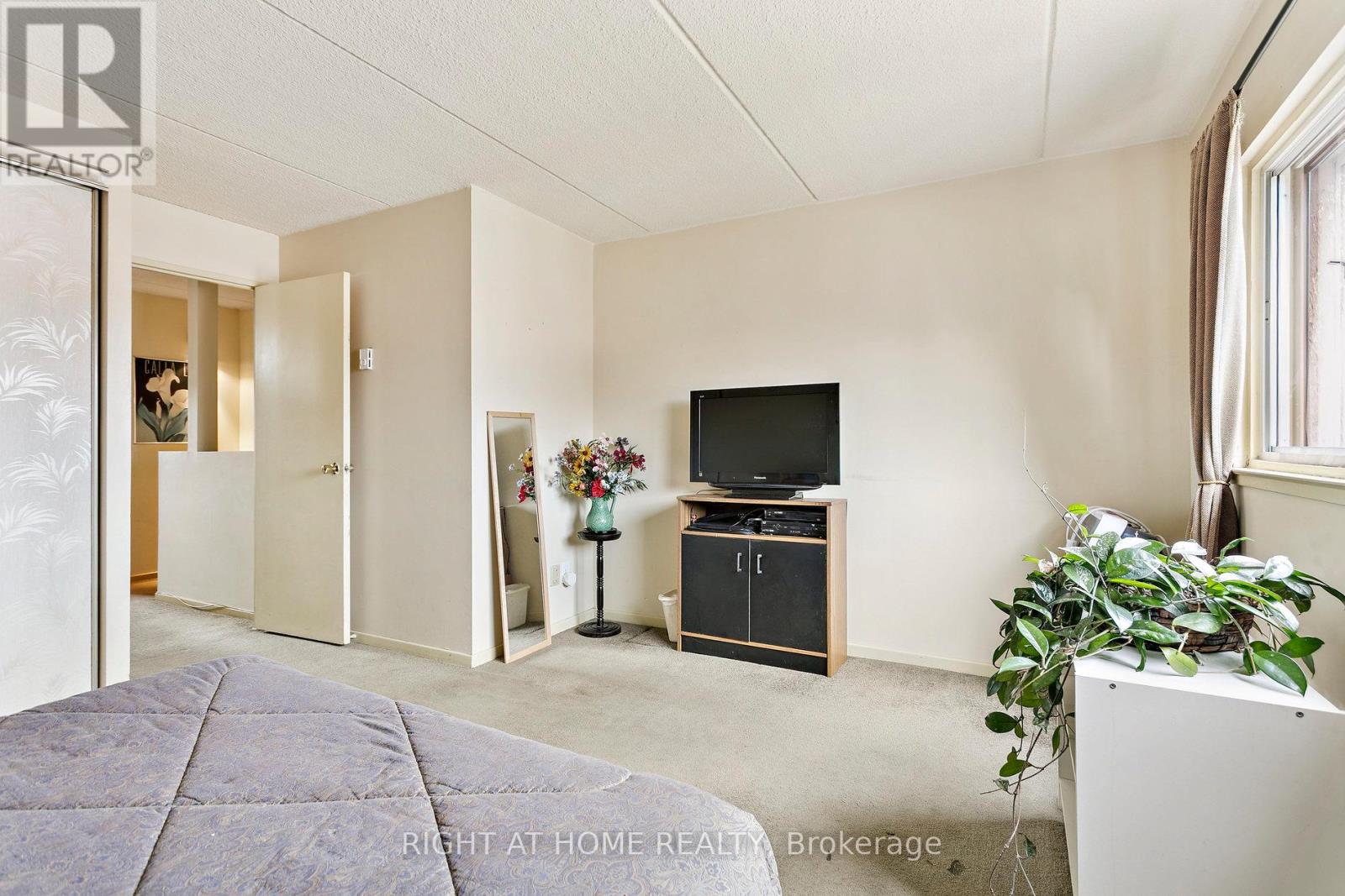 161 - 180 Mississ Vly Boulevard, Mississauga, Ontario  L5A 3M2 - Photo 28 - W12385318