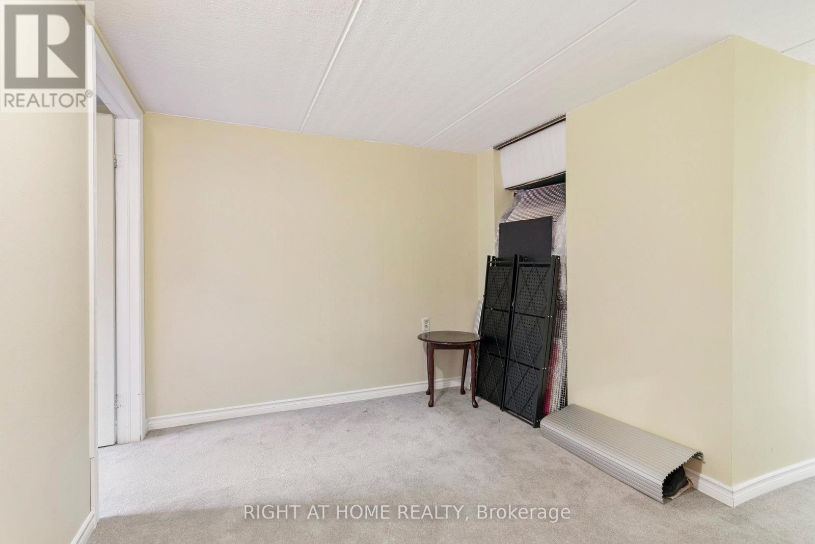 161 - 180 Mississ Vly Boulevard, Mississauga, Ontario  L5A 3M2 - Photo 35 - W12385318