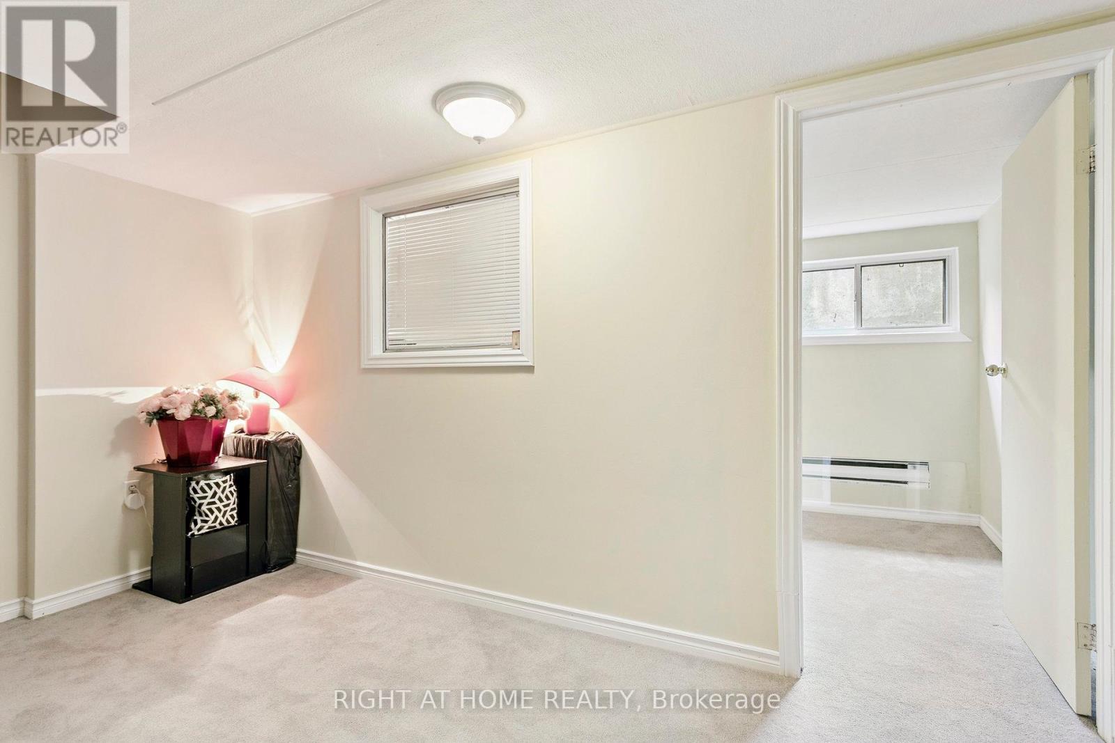 161 - 180 Mississ Vly Boulevard, Mississauga, Ontario  L5A 3M2 - Photo 37 - W12385318