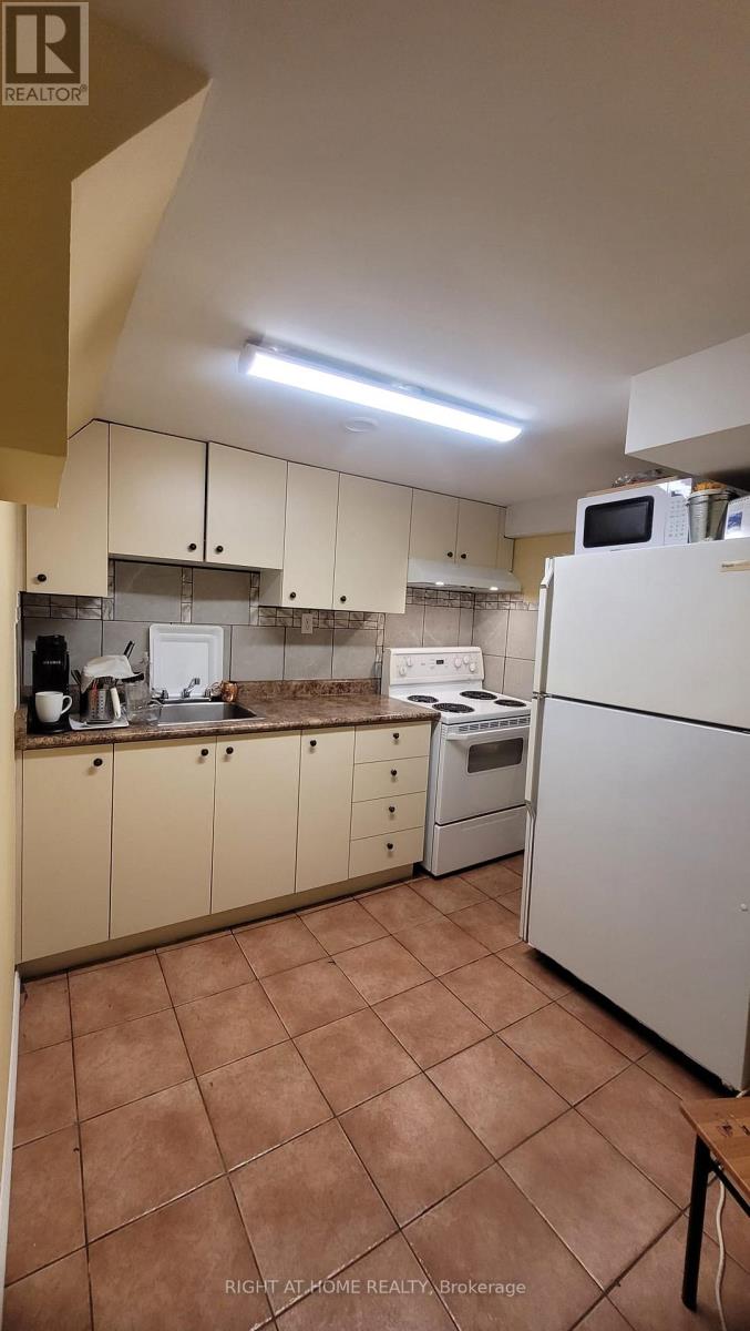 161 - 180 Mississ Vly Boulevard, Mississauga, Ontario  L5A 3M2 - Photo 40 - W12385318