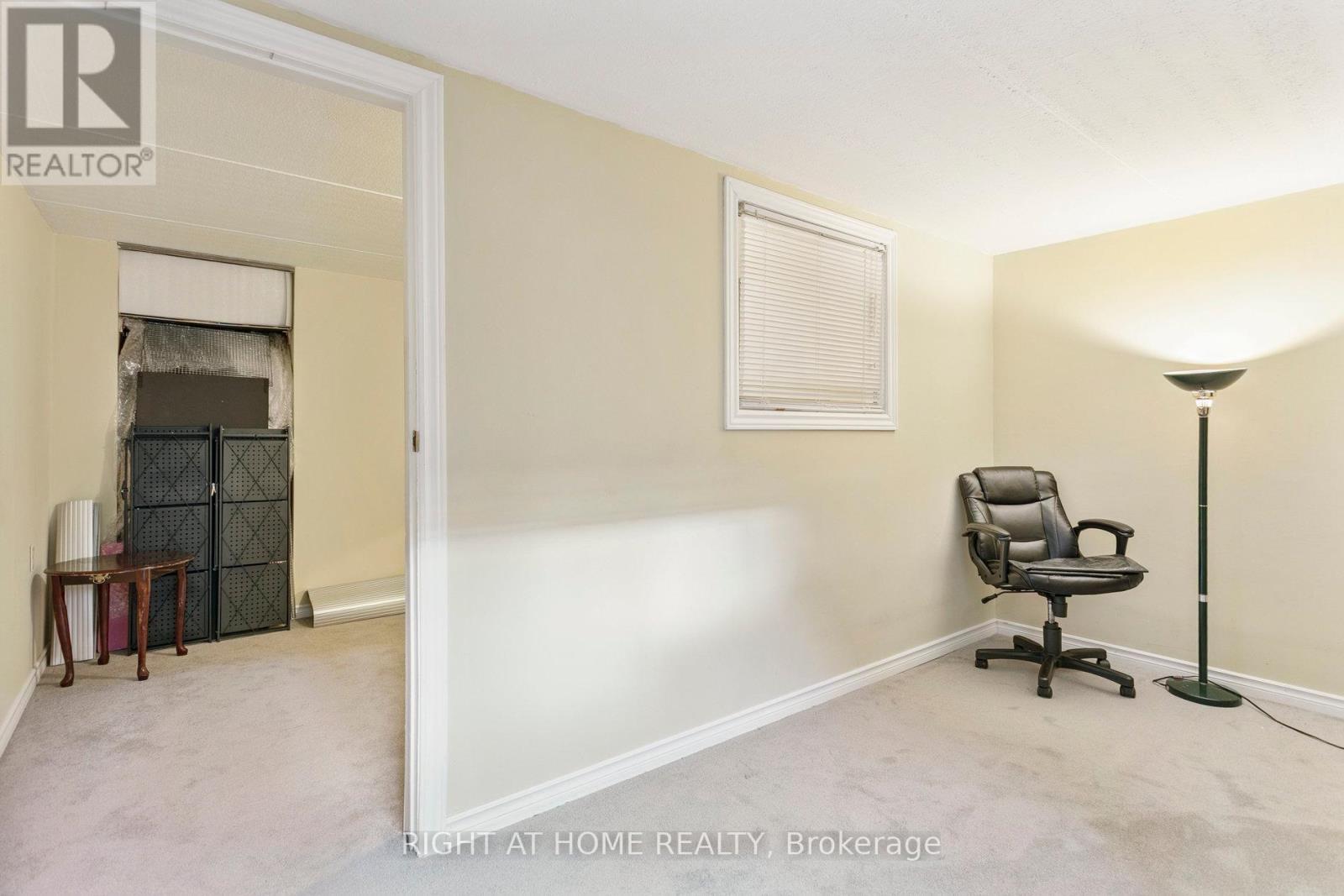 161 - 180 Mississ Vly Boulevard, Mississauga, Ontario  L5A 3M2 - Photo 42 - W12385318