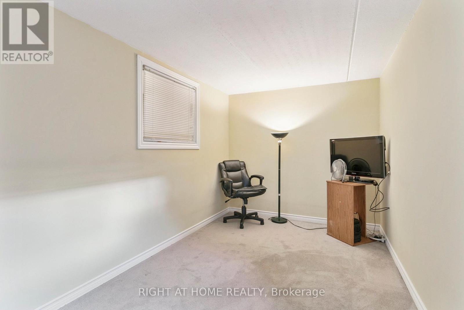 161 - 180 Mississ Vly Boulevard, Mississauga, Ontario  L5A 3M2 - Photo 43 - W12385318