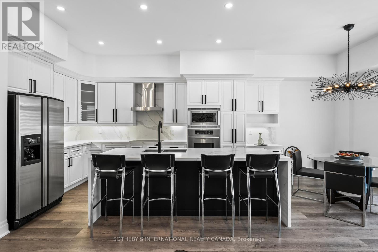 22 - 54 St Lawrence Drive, Mississauga (Port Credit), Ontario  L5G 4V1 - Photo 13 - W12385340