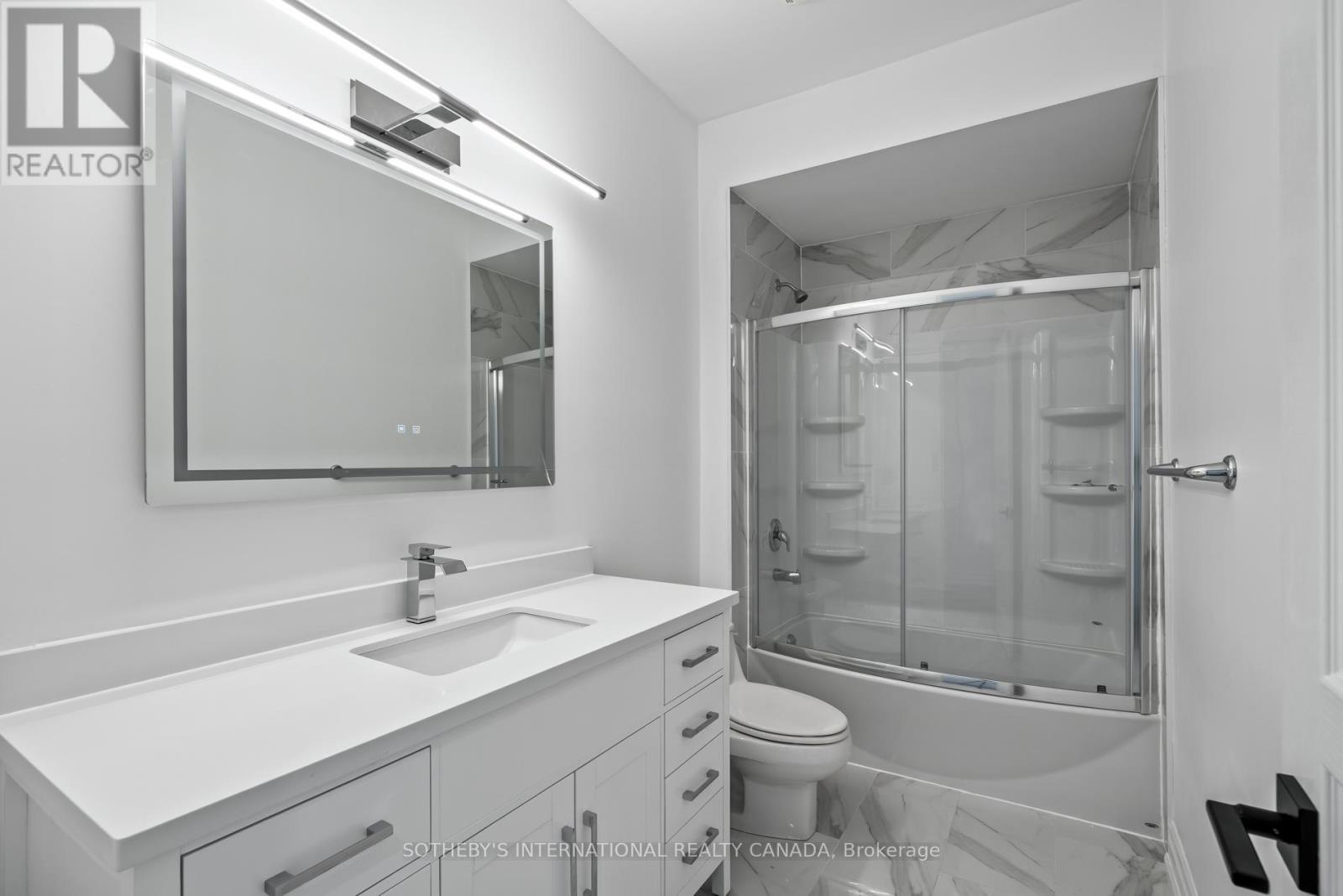 22 - 54 St Lawrence Drive, Mississauga (Port Credit), Ontario  L5G 4V1 - Photo 30 - W12385340