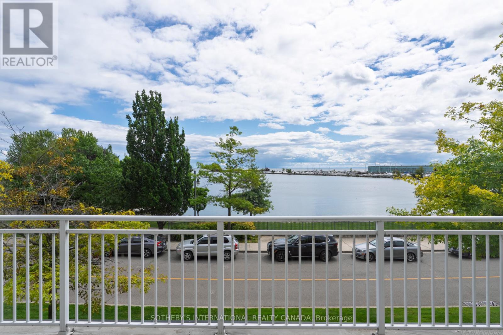 22 - 54 St Lawrence Drive, Mississauga (Port Credit), Ontario  L5G 4V1 - Photo 39 - W12385340