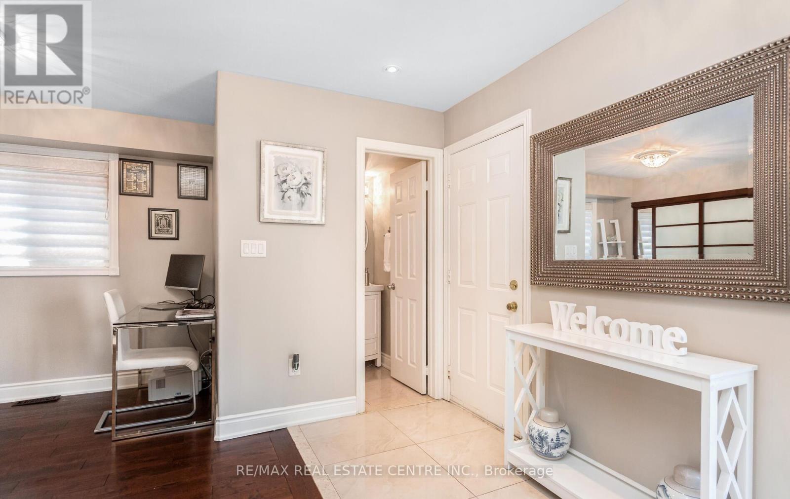 5302 Lismic Boulevard, Mississauga (East Credit), Ontario  L5V 1P5 - Photo 22 - W12385366