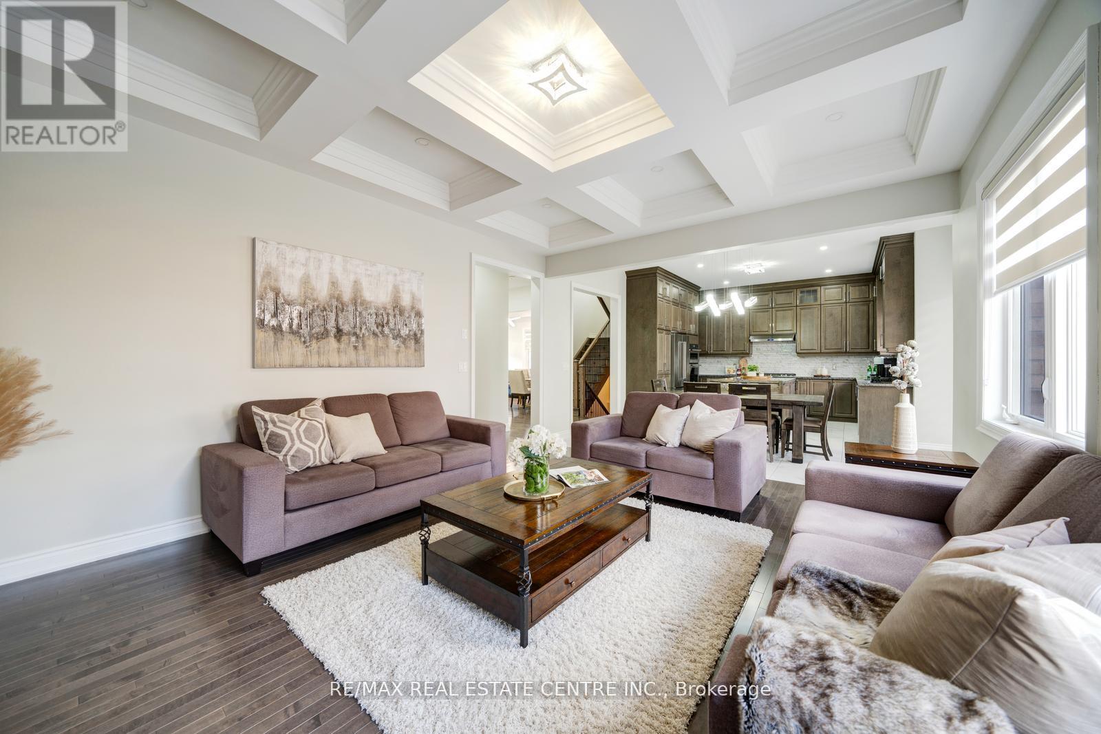 5 Carl Finlay Drive, Brampton (Toronto Gore Rural Estate), Ontario  L6P 4G4 - Photo 16 - W12385377