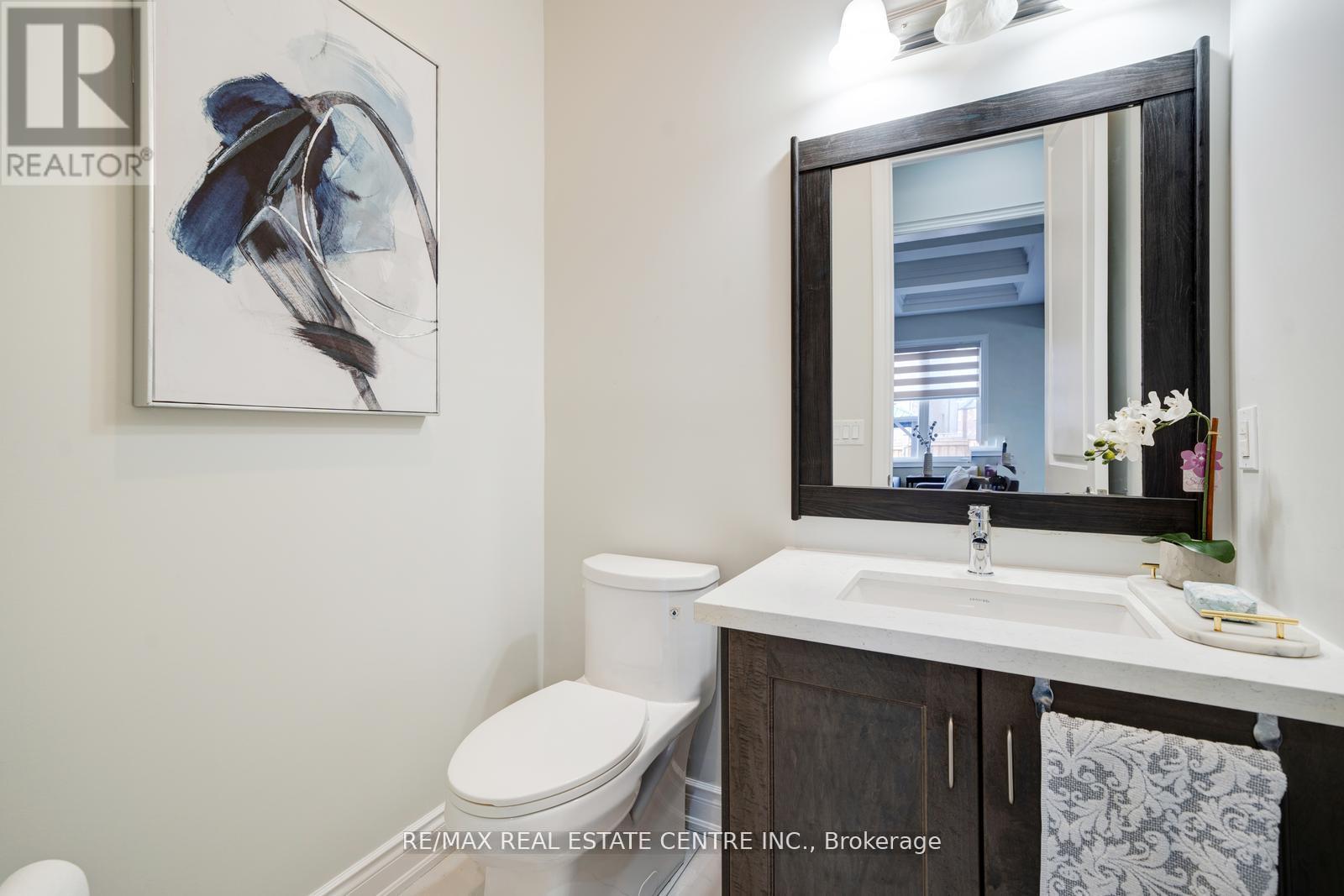 5 Carl Finlay Drive, Brampton (Toronto Gore Rural Estate), Ontario  L6P 4G4 - Photo 25 - W12385377