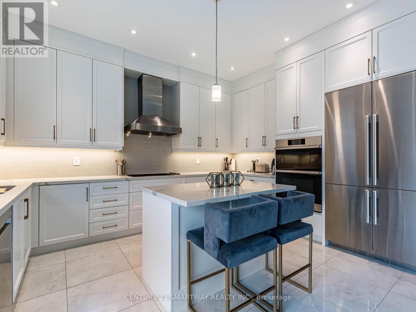 58 Jura Crescent, Brampton, Ontario  L6P 4R3 - Photo 12 - W12385396