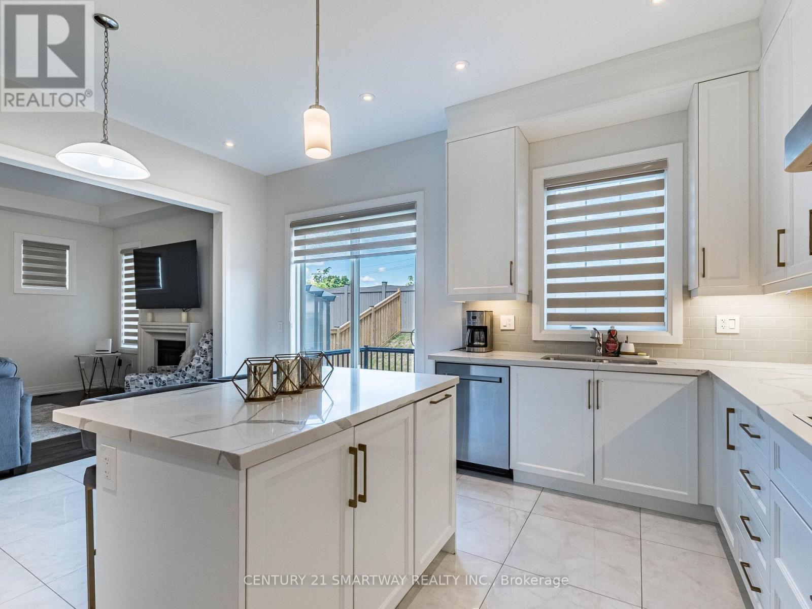 58 Jura Crescent, Brampton, Ontario  L6P 4R3 - Photo 13 - W12385396