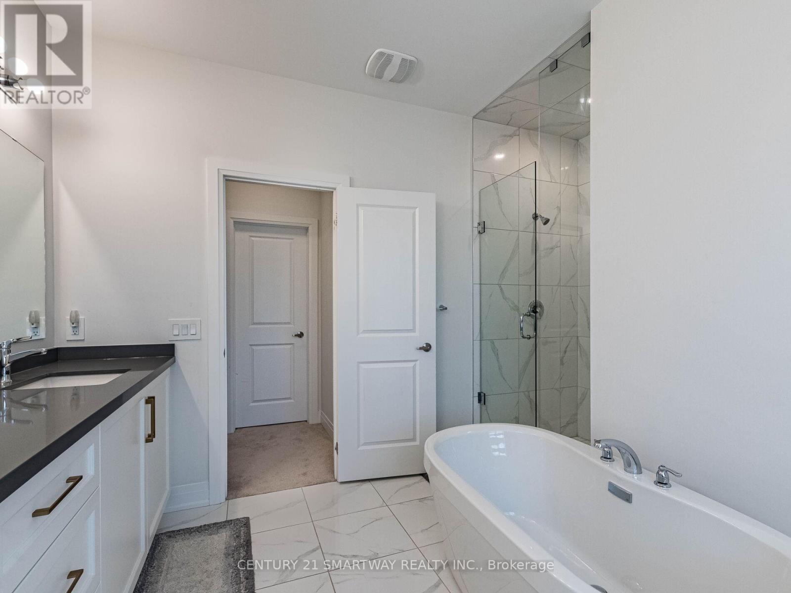 58 Jura Crescent, Brampton, Ontario  L6P 4R3 - Photo 32 - W12385396