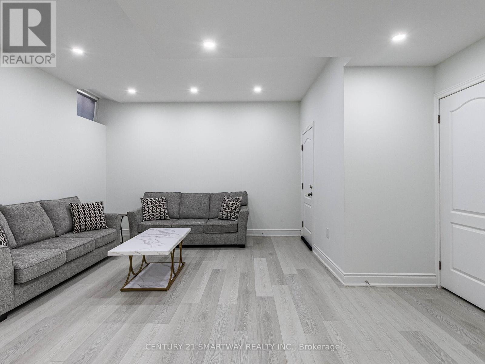 58 Jura Crescent, Brampton, Ontario  L6P 4R3 - Photo 39 - W12385396