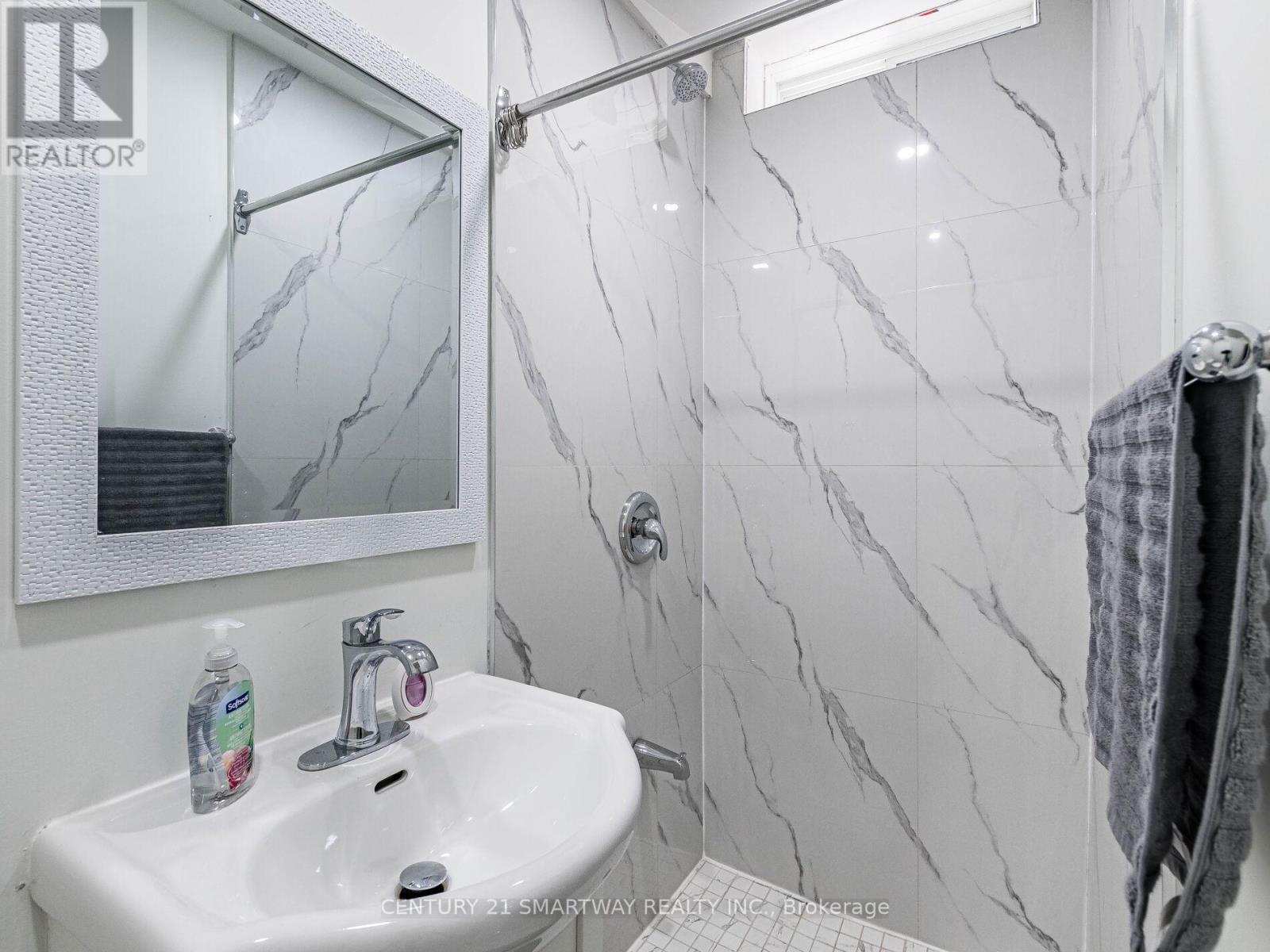 58 Jura Crescent, Brampton, Ontario  L6P 4R3 - Photo 43 - W12385396