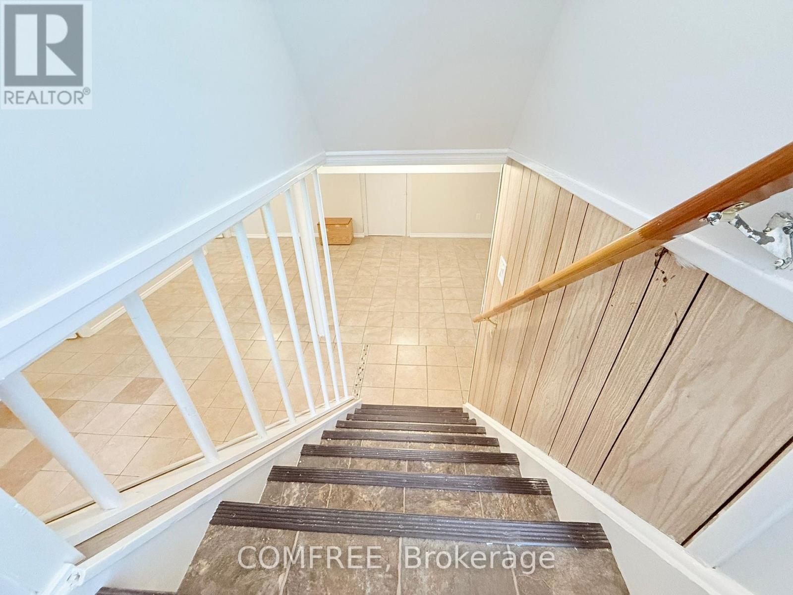 2372 Riley Avenue, Ottawa, Ontario  K2C 1J9 - Photo 5 - X12385403
