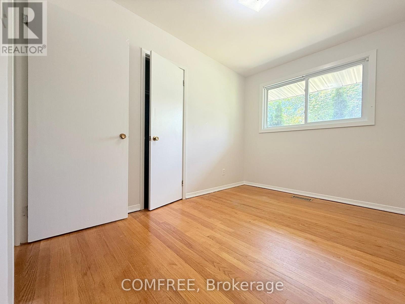 2372 Riley Avenue, Ottawa, Ontario  K2C 1J9 - Photo 8 - X12385403