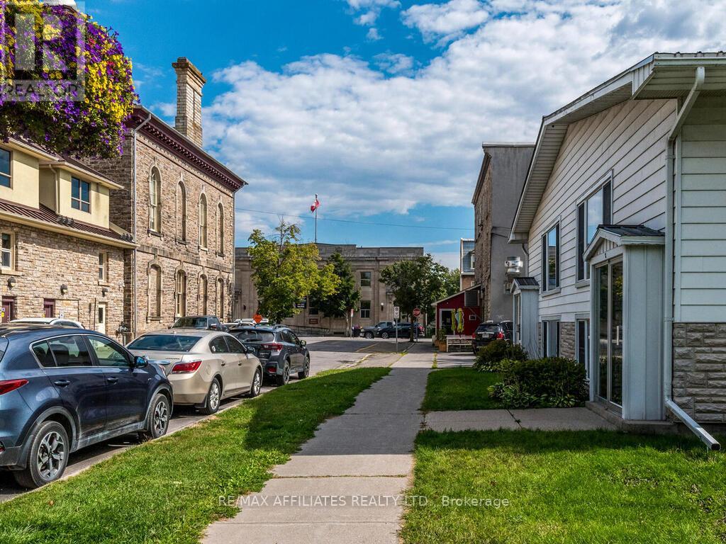 6-8 Market Square, Perth, Ontario  K7H 1V7 - Photo 5 - X12385439