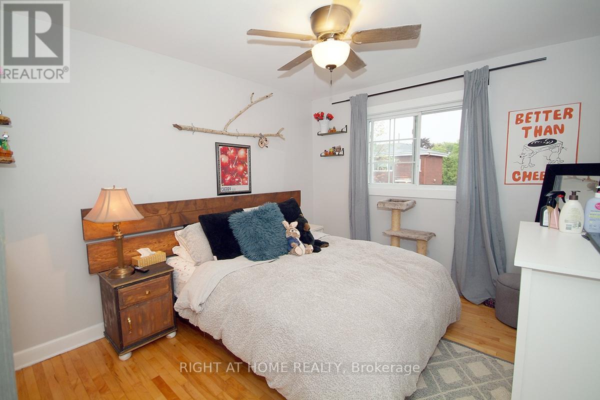 2 - 2436 Carlsen Avenue, Ottawa, Ontario  K1V 8G1 - Photo 7 - X12385448