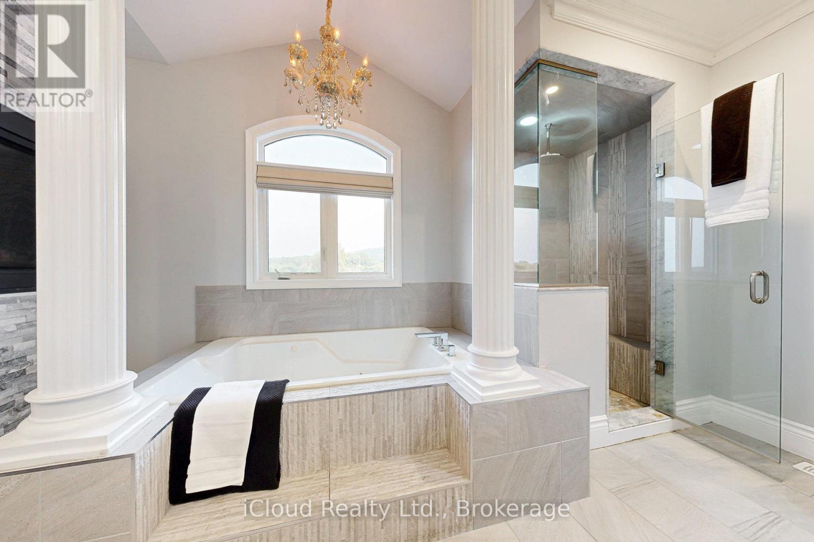 7 Riesling Court, Hamilton, Ontario  L8G 0B4 - Photo 26 - X12385286