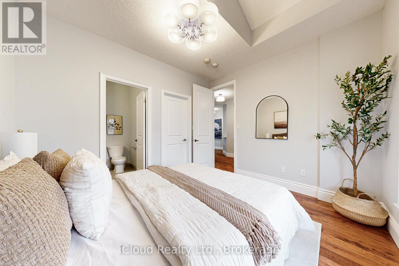 7 Riesling Court, Hamilton, Ontario  L8G 0B4 - Photo 32 - X12385286