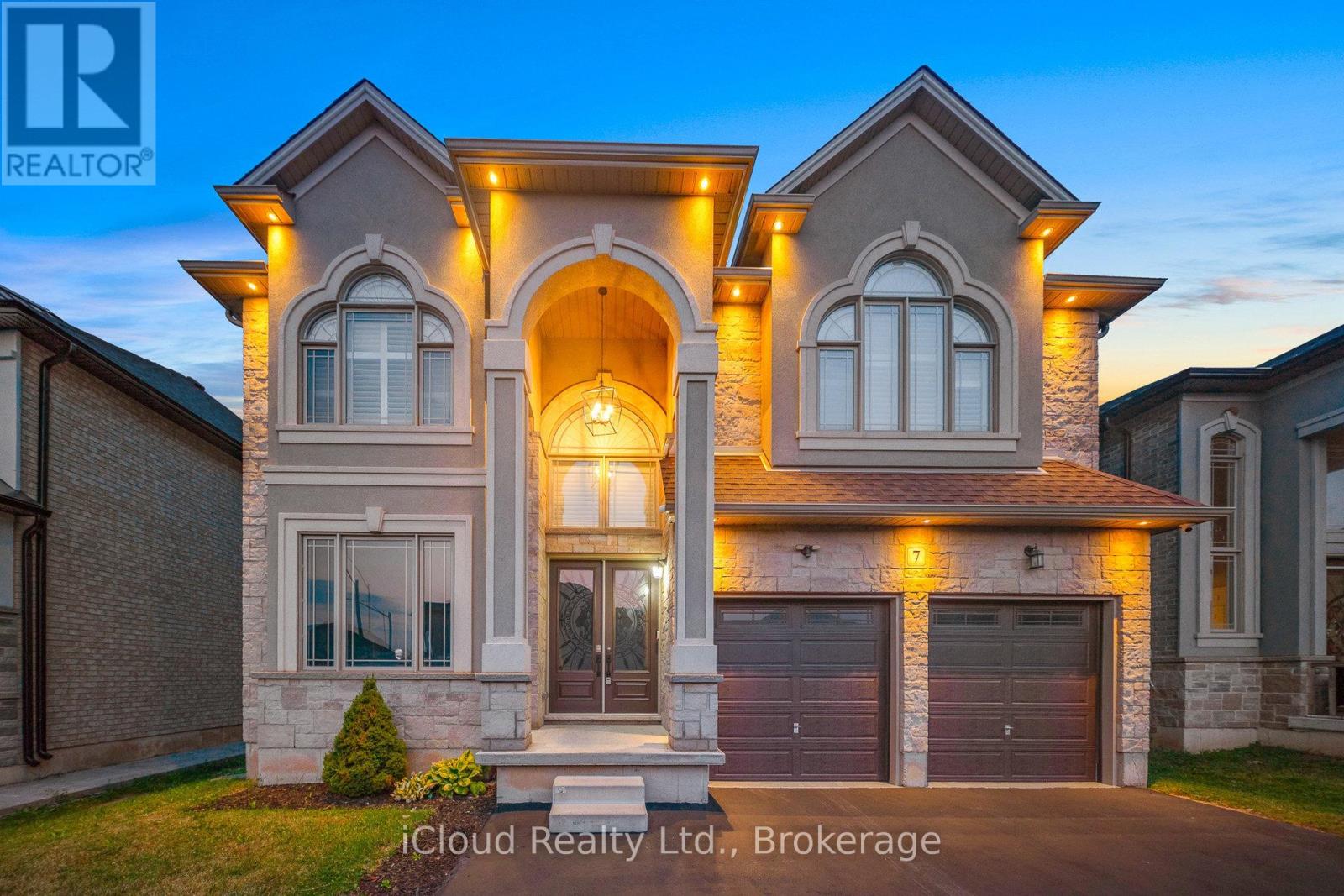 7 Riesling Court, Hamilton, Ontario  L8G 0B4 - Photo 48 - X12385286