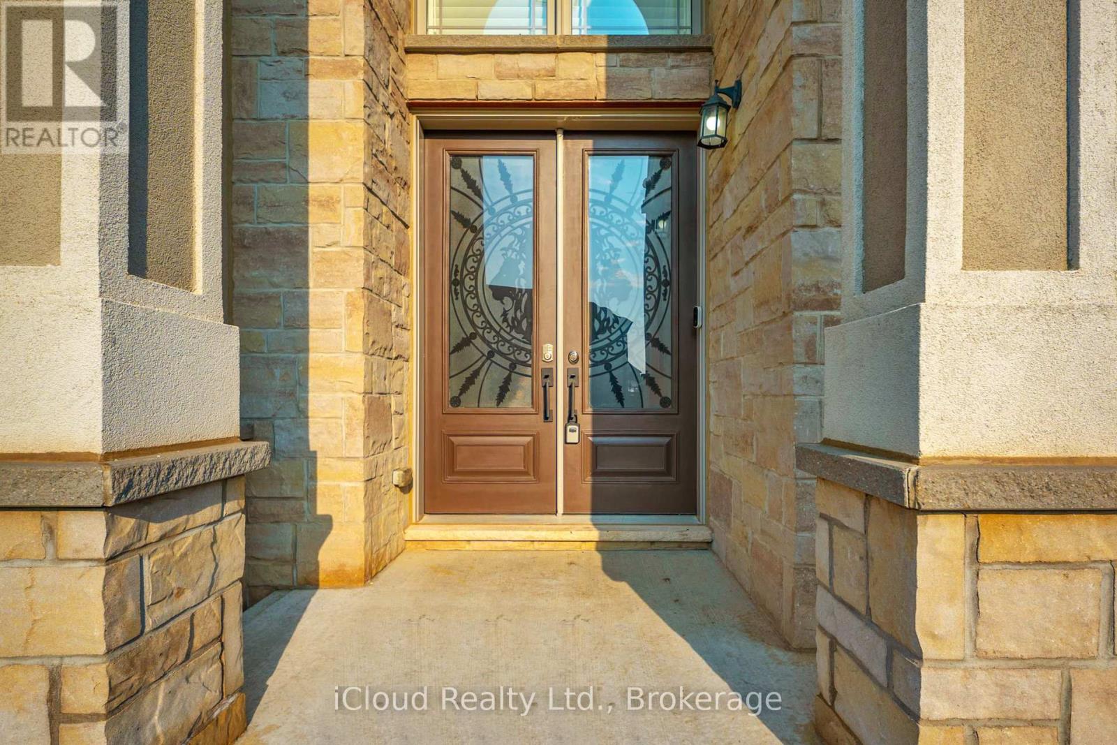 7 Riesling Court, Hamilton, Ontario  L8G 0B4 - Photo 49 - X12385286