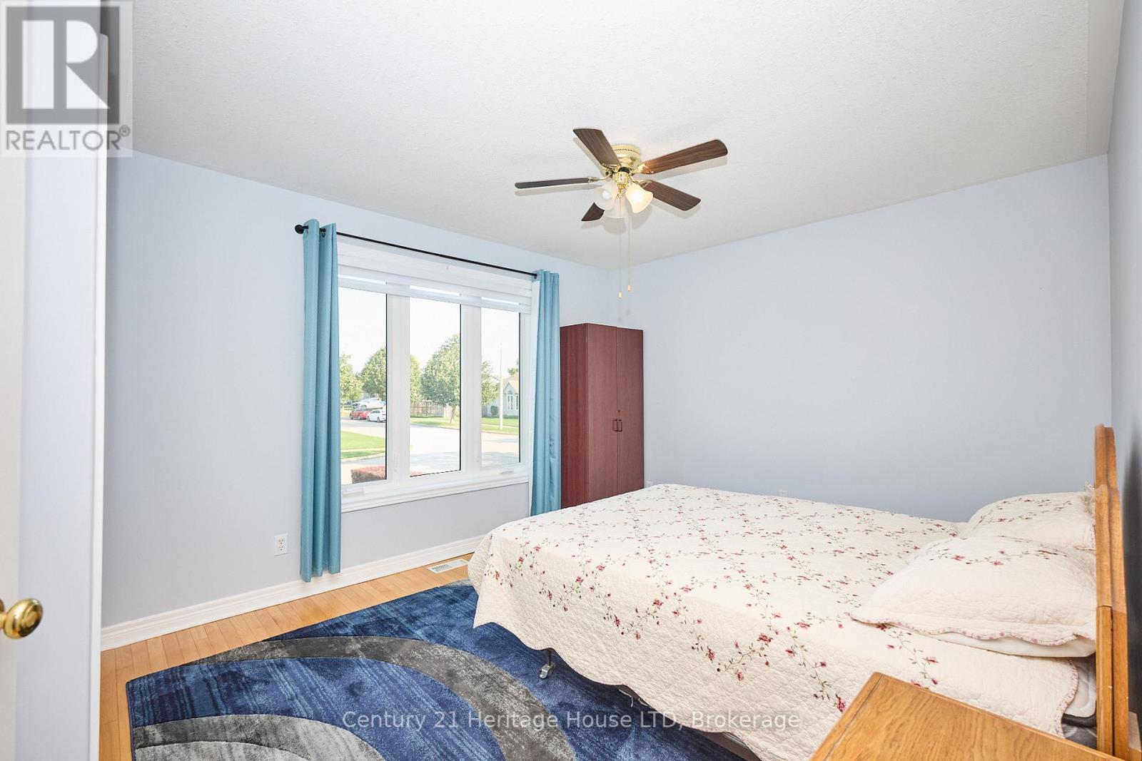 358 Antoinette Road, Fort Erie, Ontario  L2A 6S5 - Photo 12 - X12385426